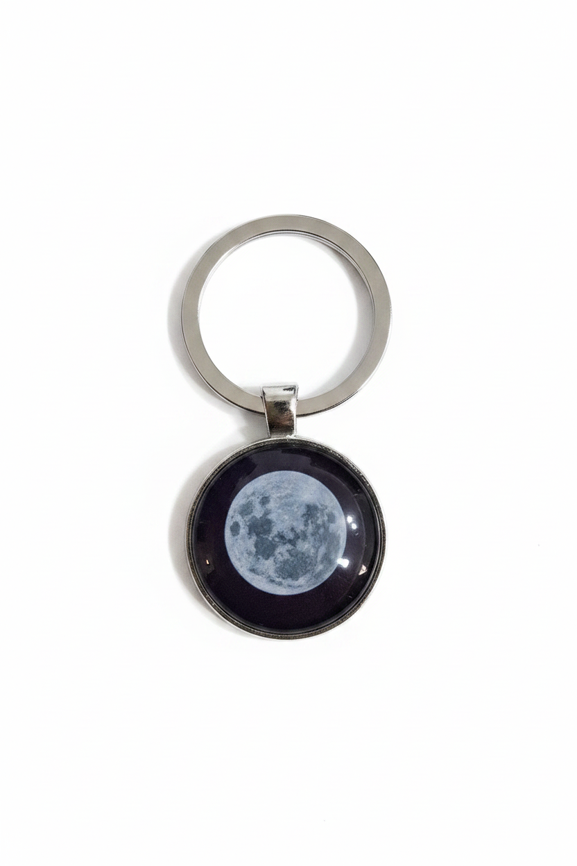 Full moon keychain no glare