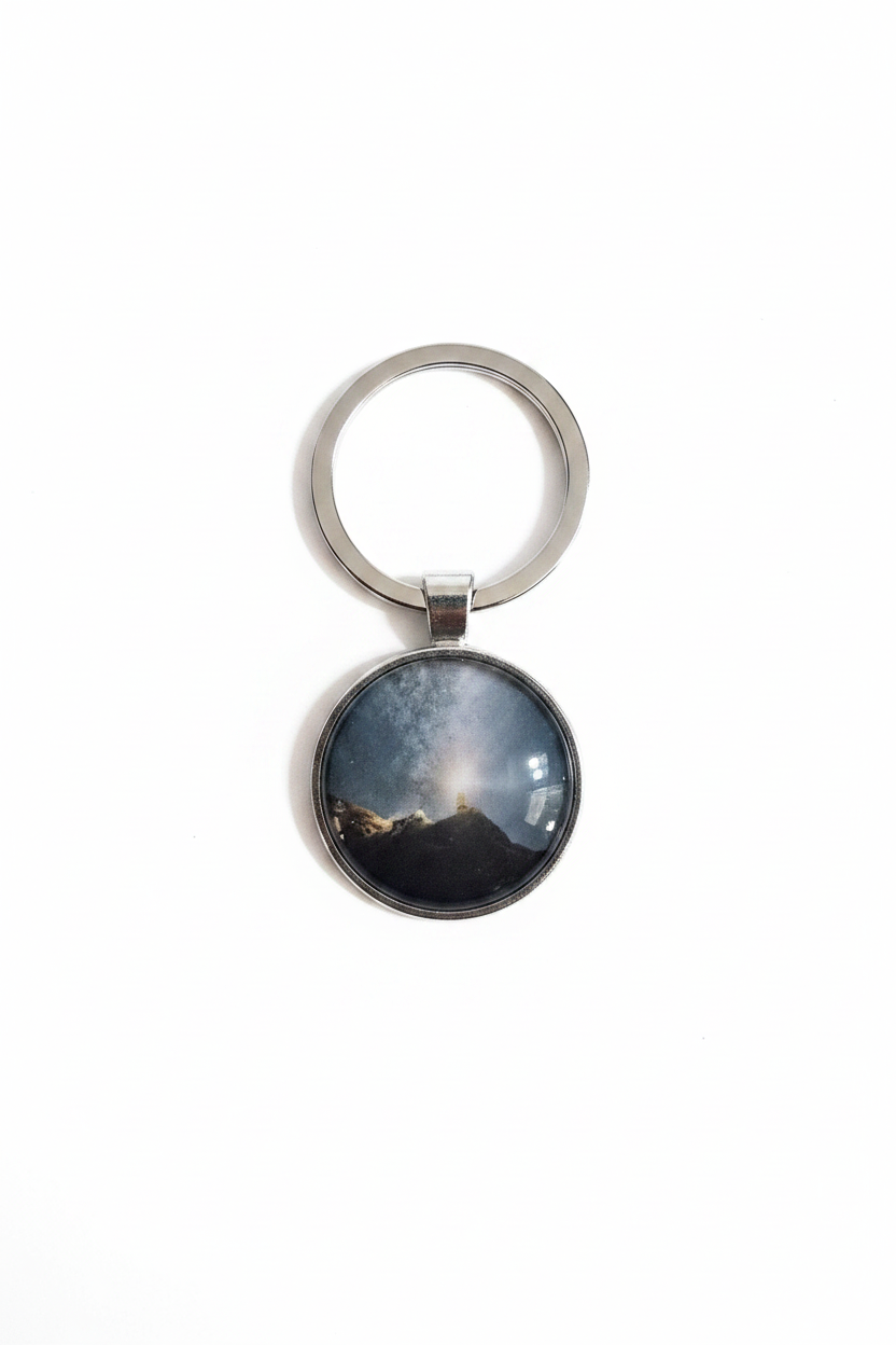 Starry mountain keychain no glare